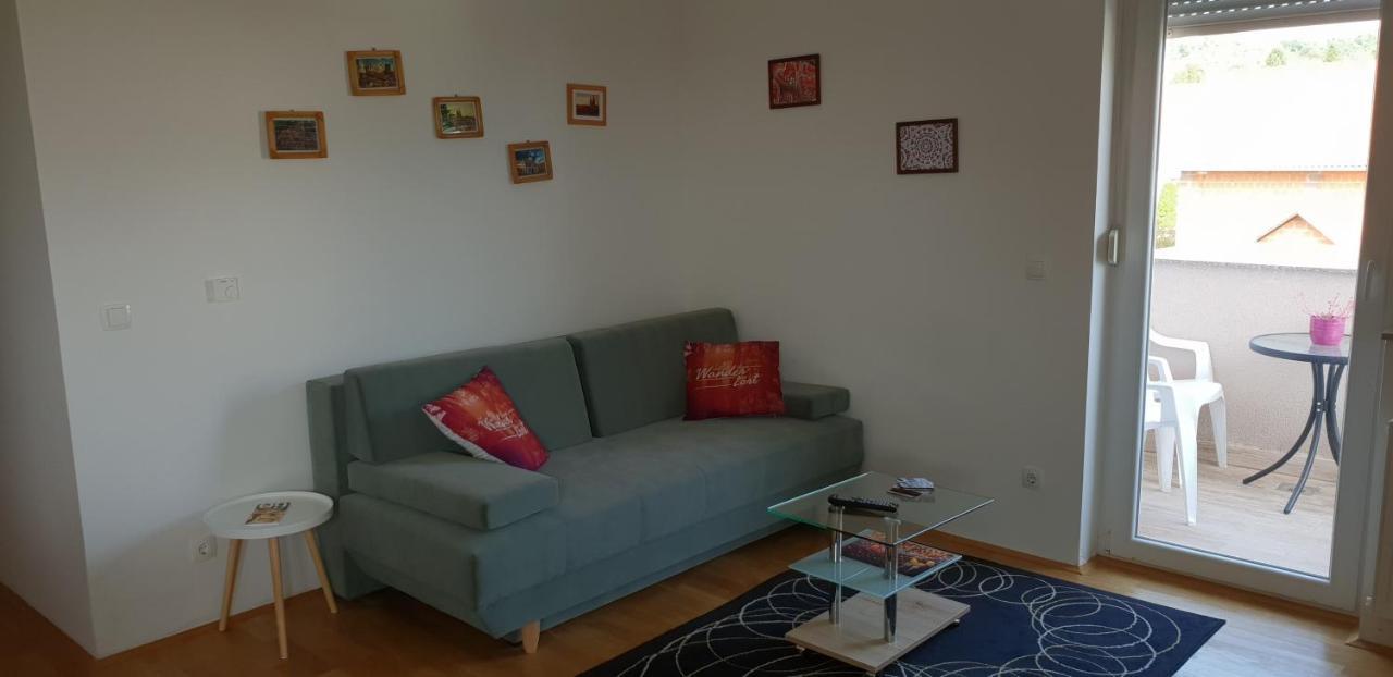 Apartment Daphnia ซาเกร็บ ภายนอก รูปภาพ
