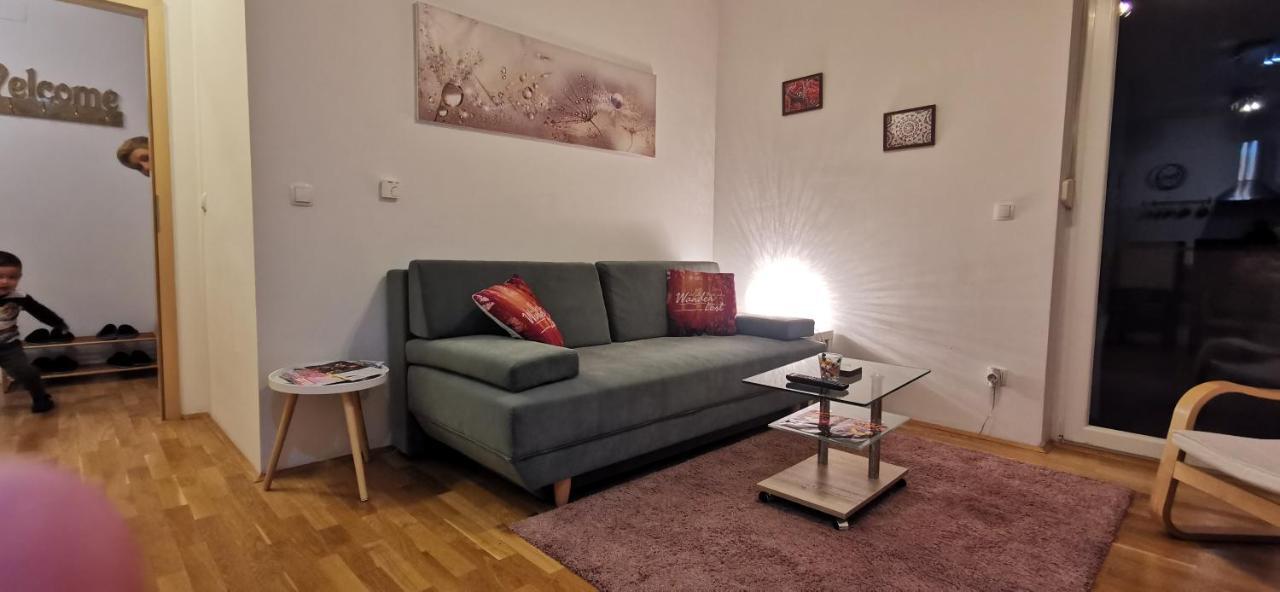 Apartment Daphnia ซาเกร็บ ภายนอก รูปภาพ