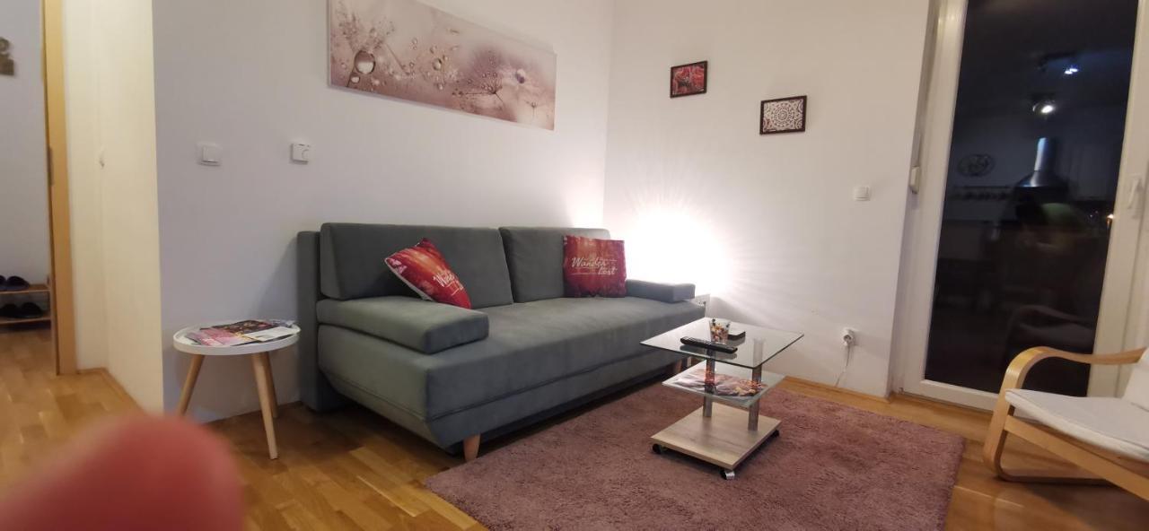Apartment Daphnia ซาเกร็บ ภายนอก รูปภาพ